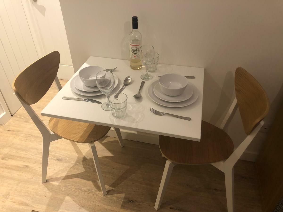 Home-From-Home - Self Catering Garden Apartment, ווטרלוביל מראה חיצוני תמונה