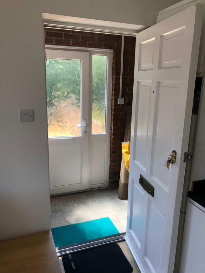 Home-From-Home - Self Catering Garden Apartment, ווטרלוביל מראה חיצוני תמונה