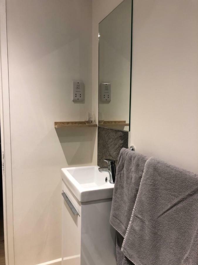 Home-From-Home - Self Catering Garden Apartment, ווטרלוביל מראה חיצוני תמונה