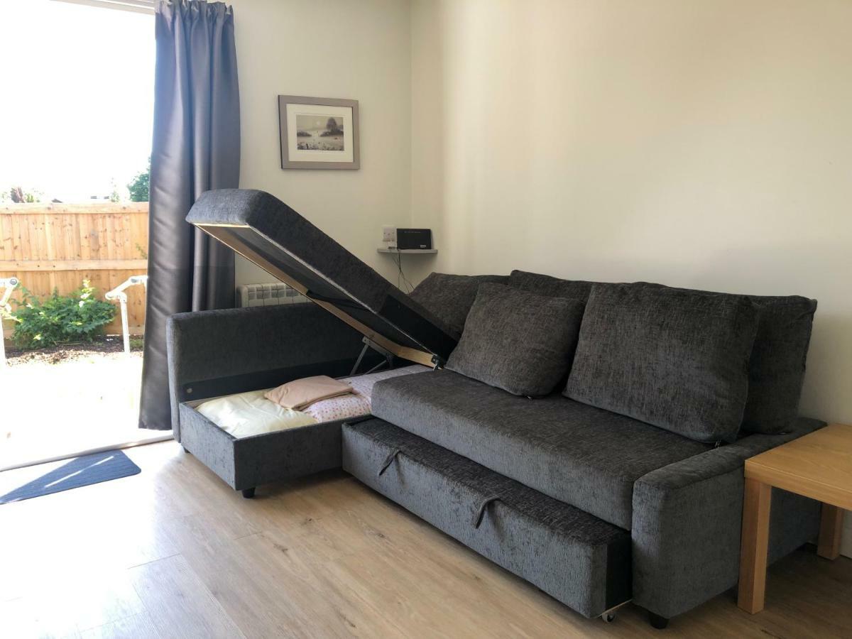 Home-From-Home - Self Catering Garden Apartment, ווטרלוביל מראה חיצוני תמונה